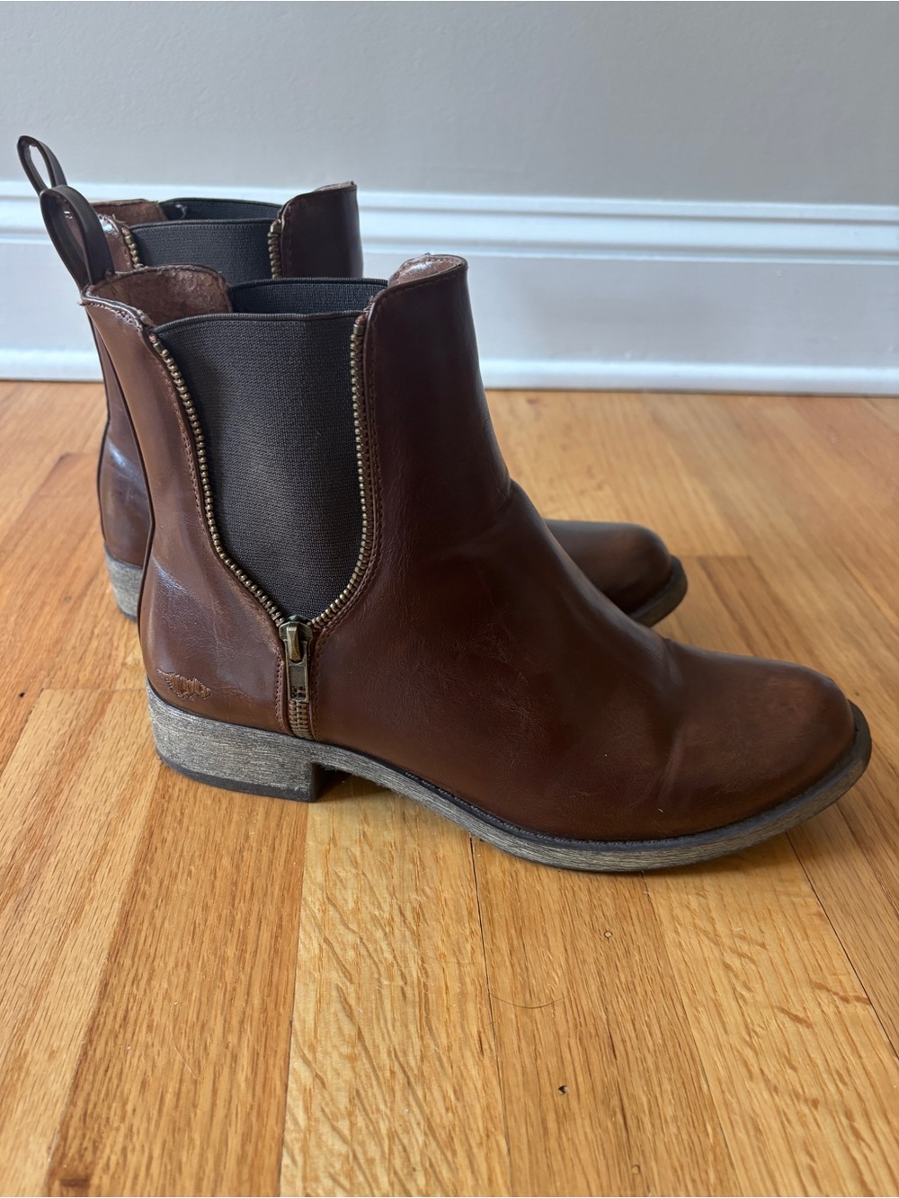 Rocket Dog short brown boots